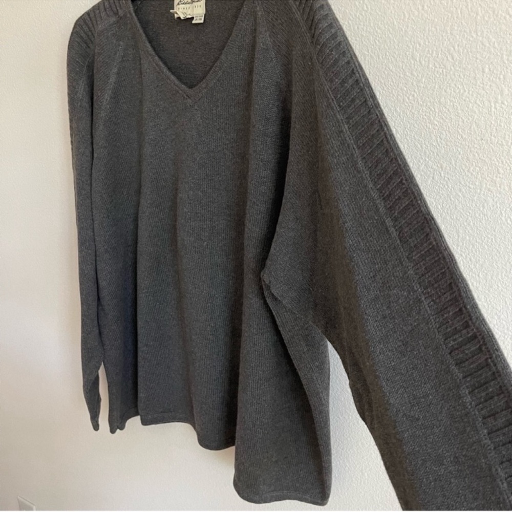 Eddie Bauer Men’s V-Neck Sweater 100% Cotton Detailed Long Sleeve Grey Gray XL